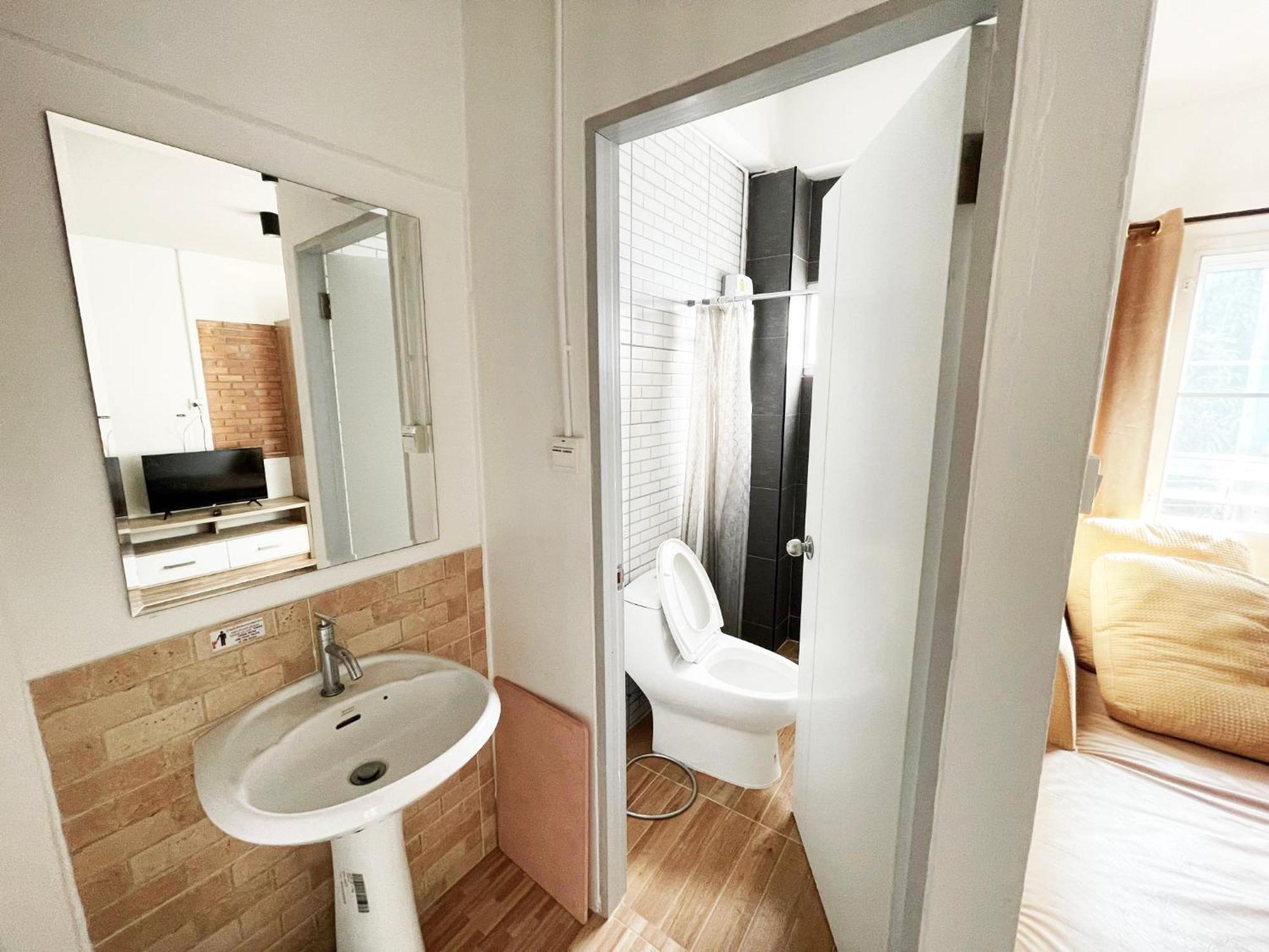Racha Caftel - 7 House - รชาคาฟเทล Aparthotel Chiang Mai Eksteriør bilde